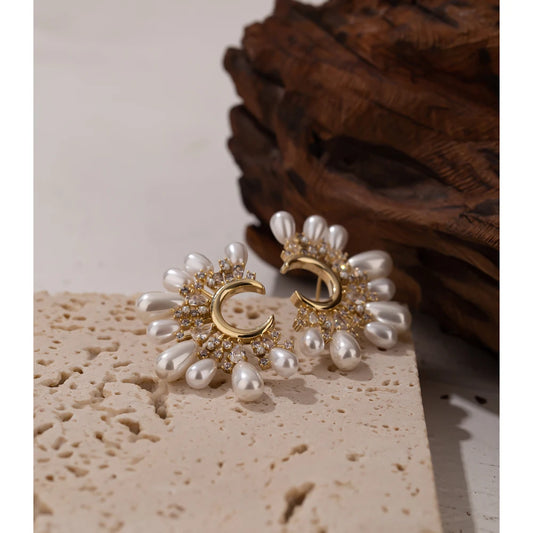 Imitation Pearls Flower Stud Earrings